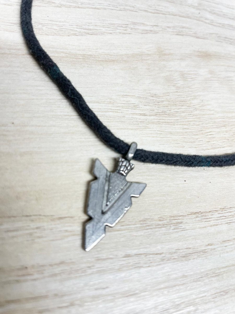 y2k arrowhead choker necklace - good market thrift store