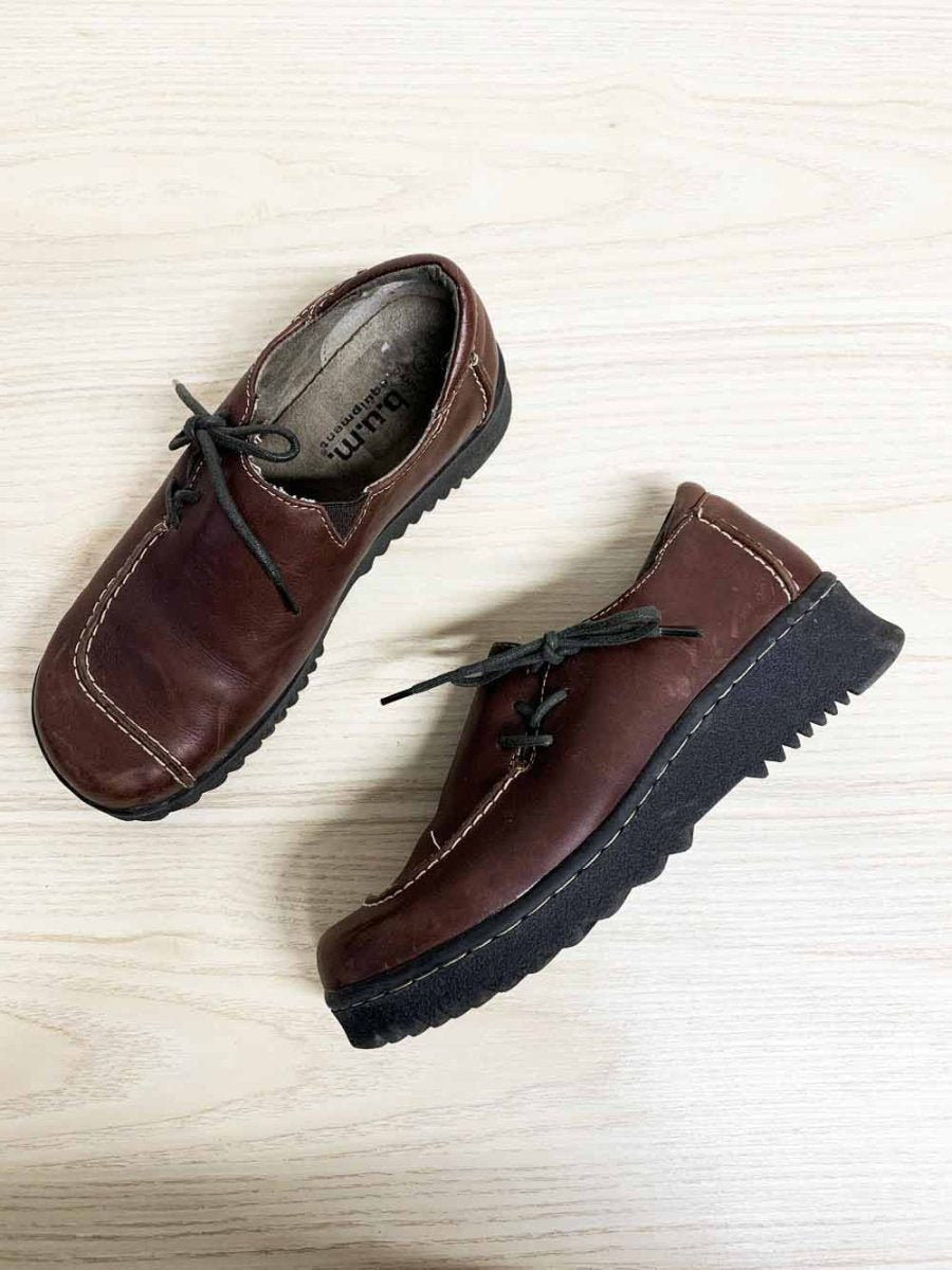 y2k bum equipment leather shoes - good market thrift store