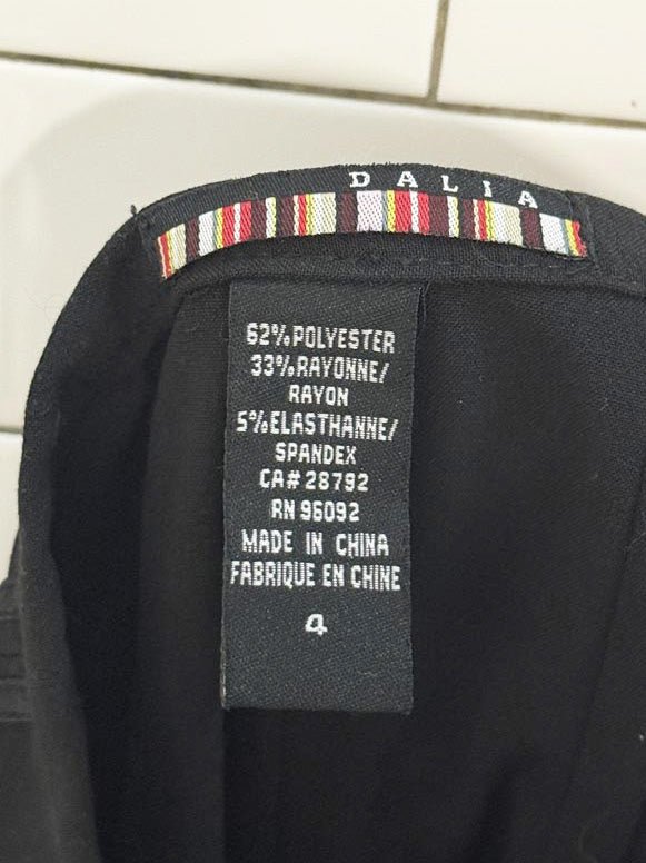 y2k dalia tulip flare hem knee length skirt - good market thrift store