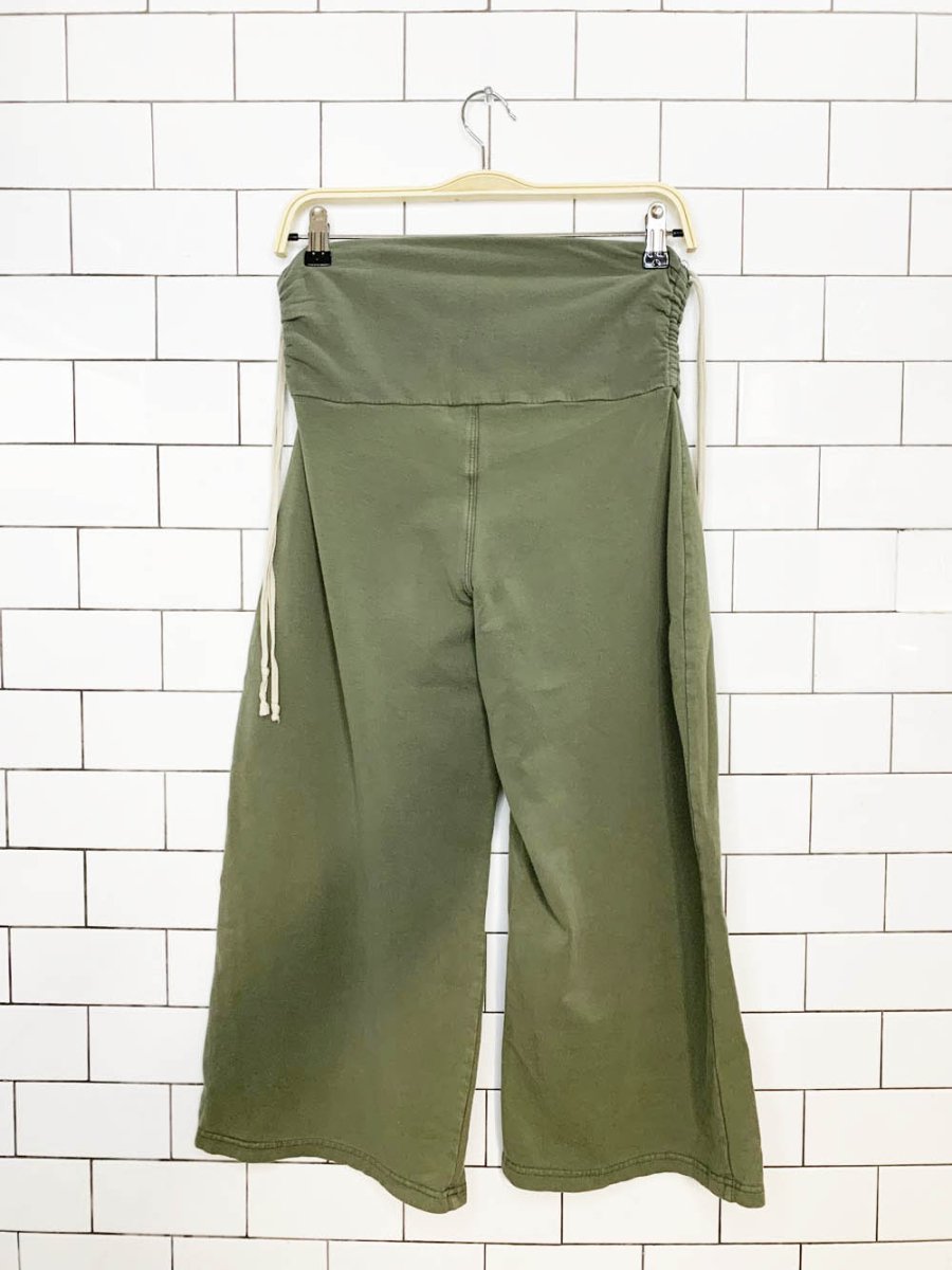y2k groggy cinch high waist stretchy capris - good market thrift store