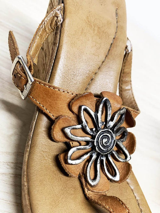 y2k made in Italy metal flower cork wedge thong sandals - good market thrift store