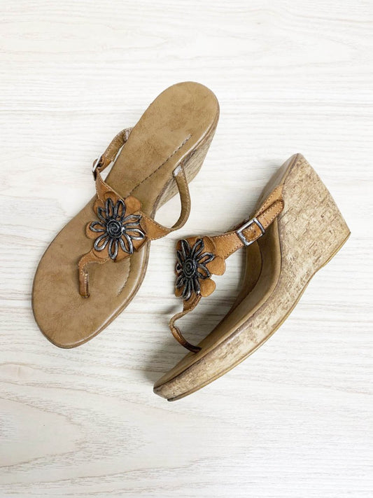y2k made in Italy metal flower cork wedge thong sandals - good market thrift store