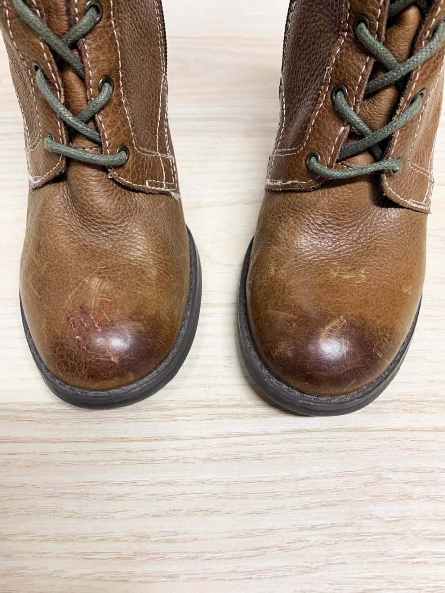 y2k naturalizer leather lace up heeled boots - good market thrift store