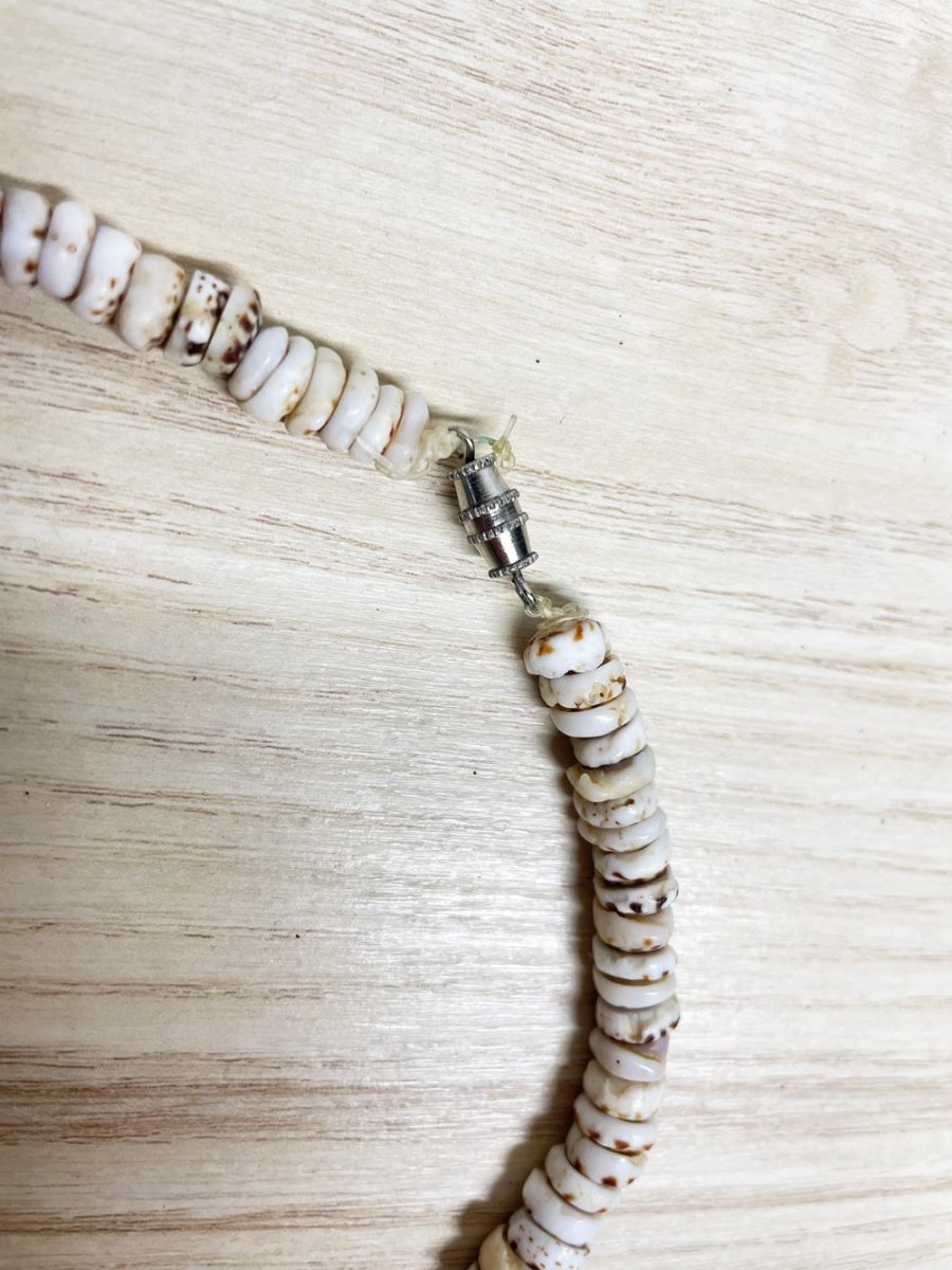 y2k puka shell choker necklace - good market thrift store