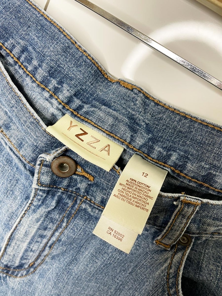 y2k yzza long baggy denim shorts - good market thrift store