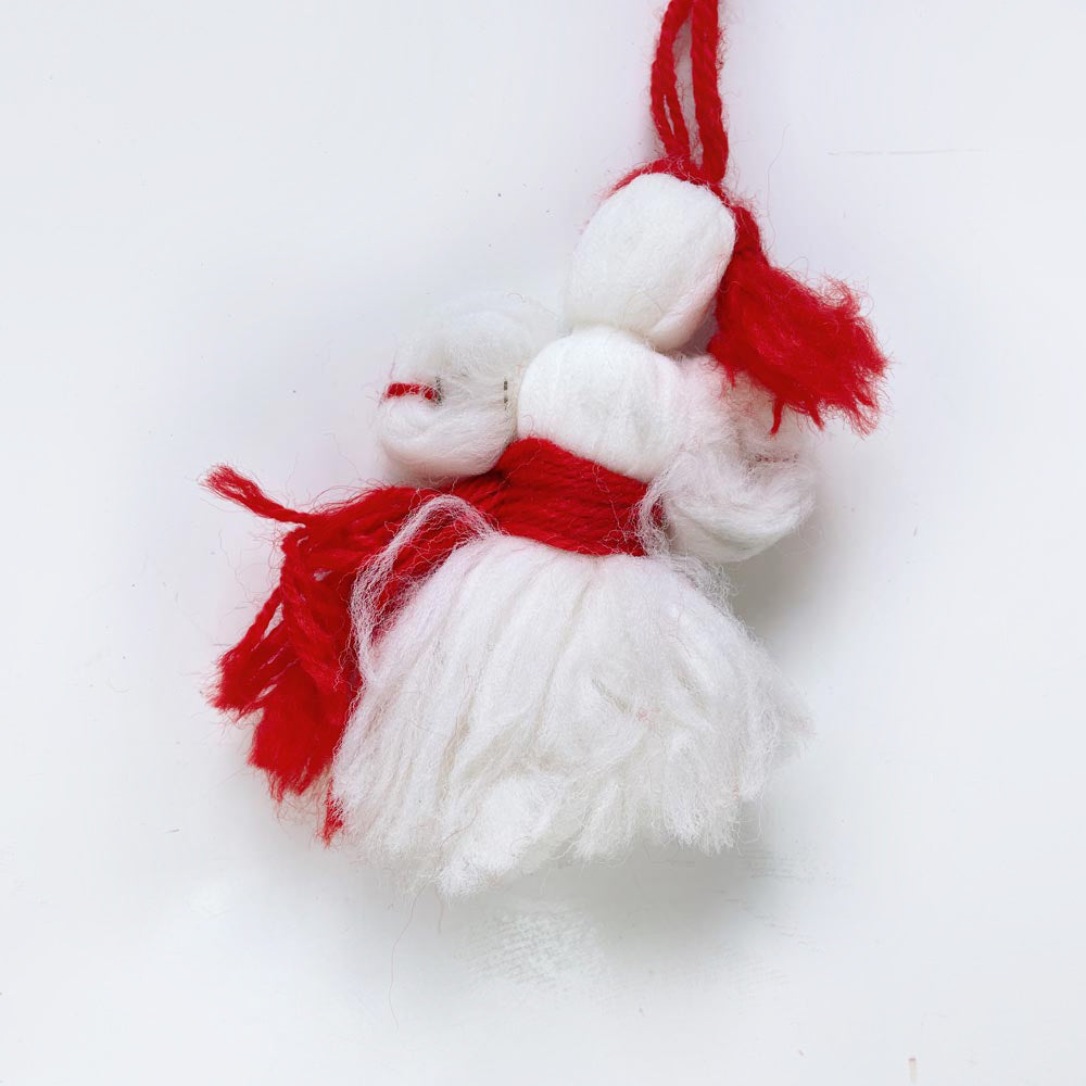 vintage scandinav yarn ornament