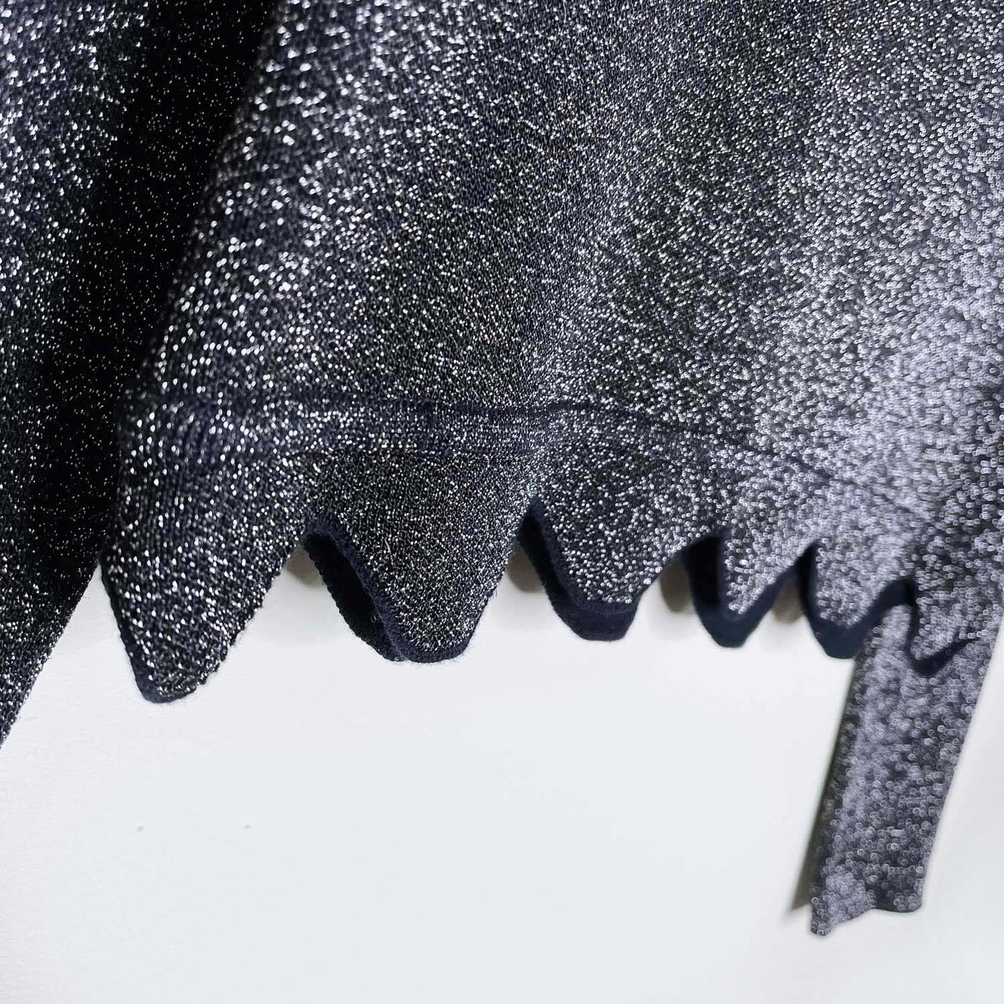 zara knit black metallic cropped scallop hem long sleeve - size small