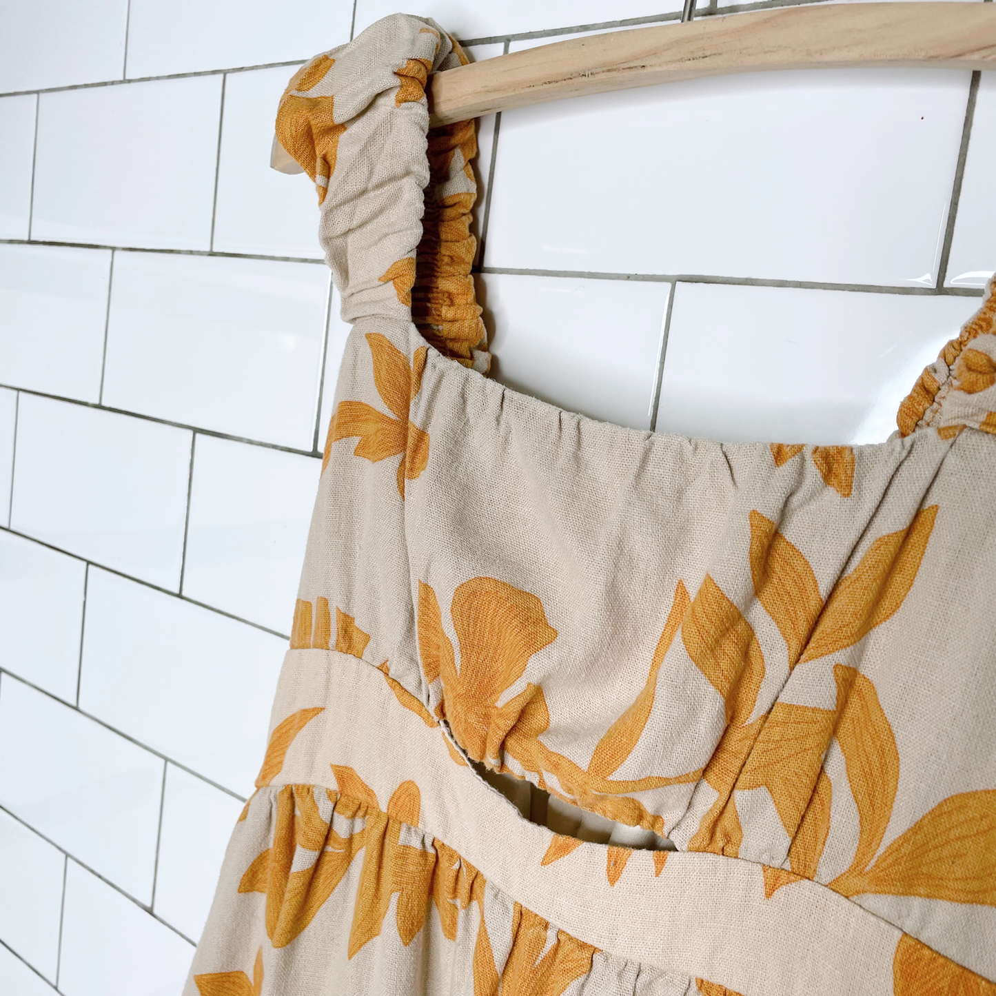 zara cut out tropical dress - size 10