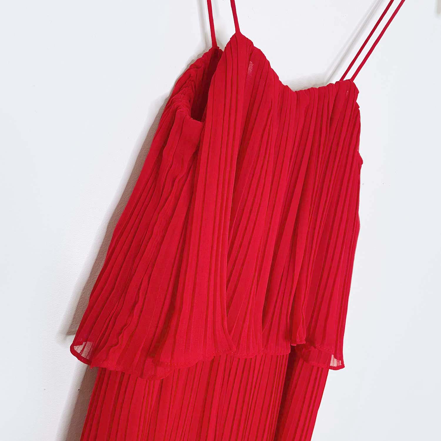 zara holiday red pleated wide leg jumpsuit - size small good market thrift store zara holiday red pleated wide leg jumpsuit - size small good market thrift store