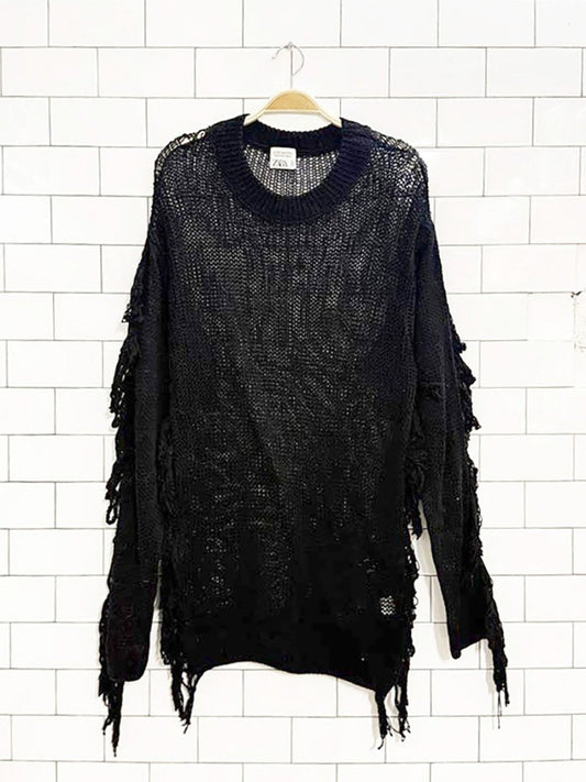 zara s/s collection distressed fringe loose knit sweater | made in Italy - good market thrift store