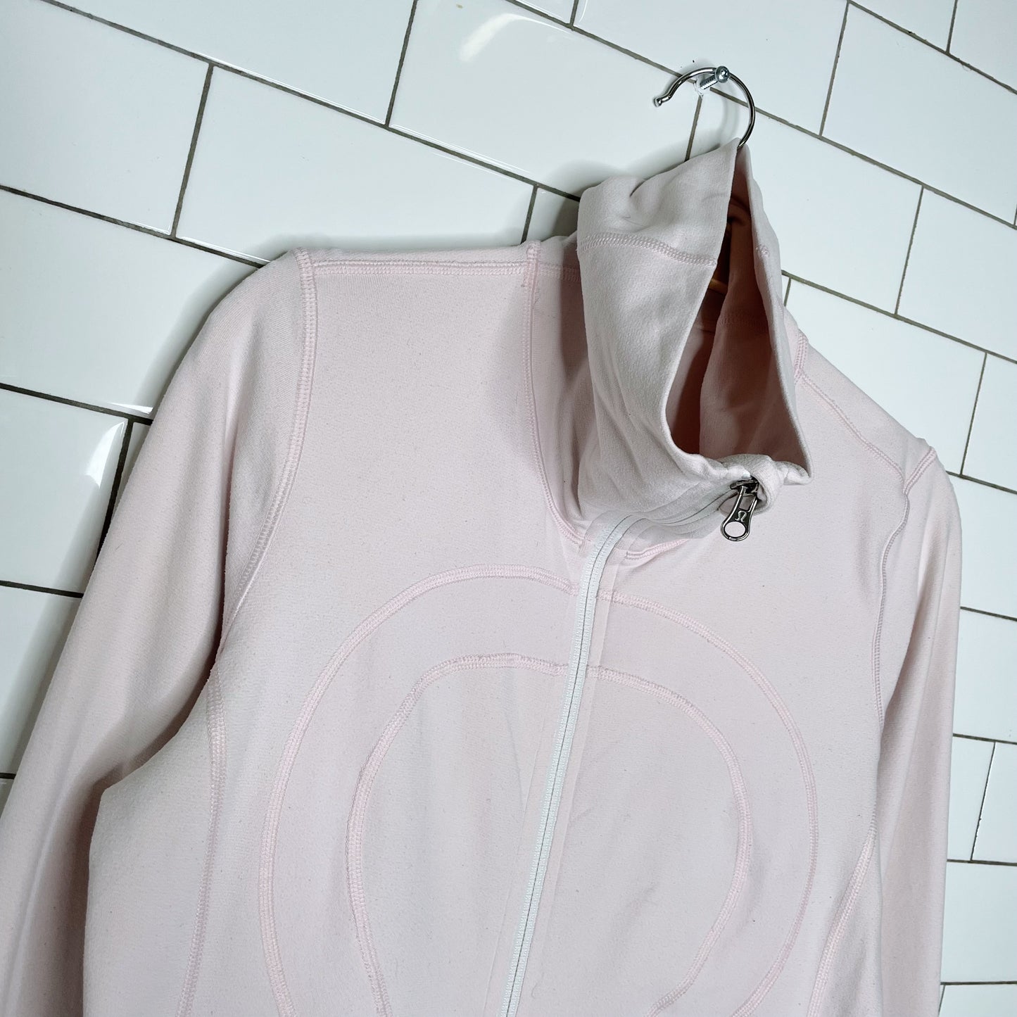 lululemon 2012 in stride jacket baby pink - size 8