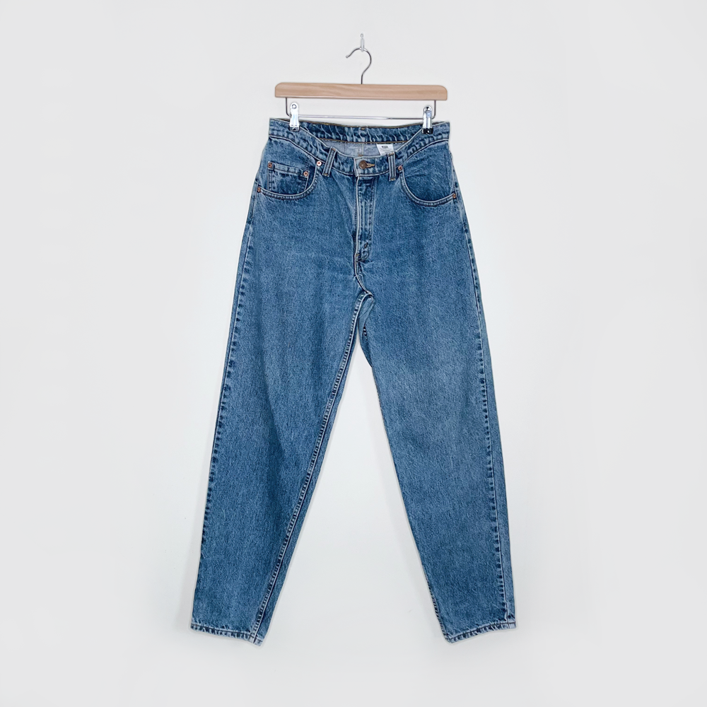 vintage levi's 560 loose fit medium wash jeans - size 30
