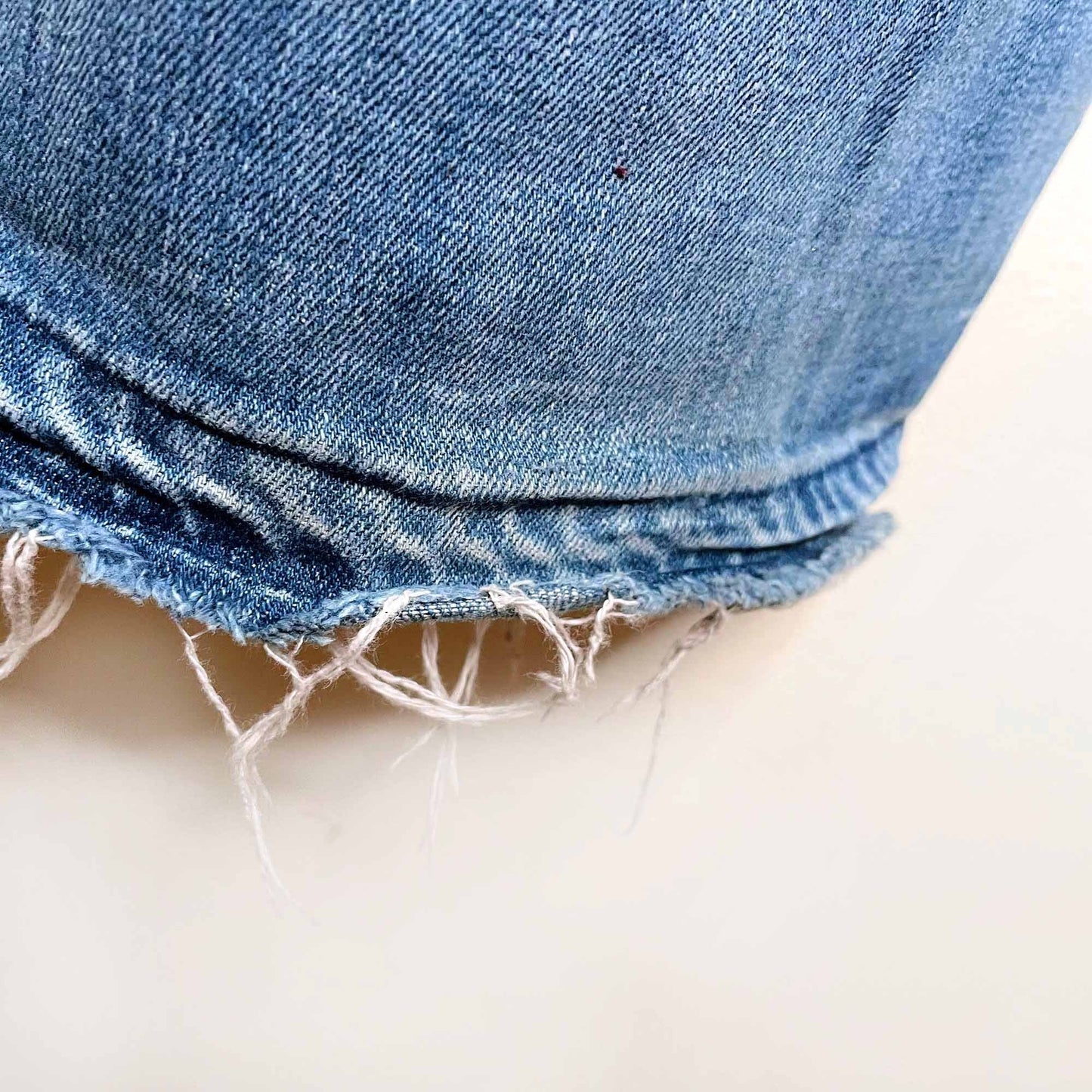 7 for all mankind mid-rise flare leg raw hem jeans - size 26