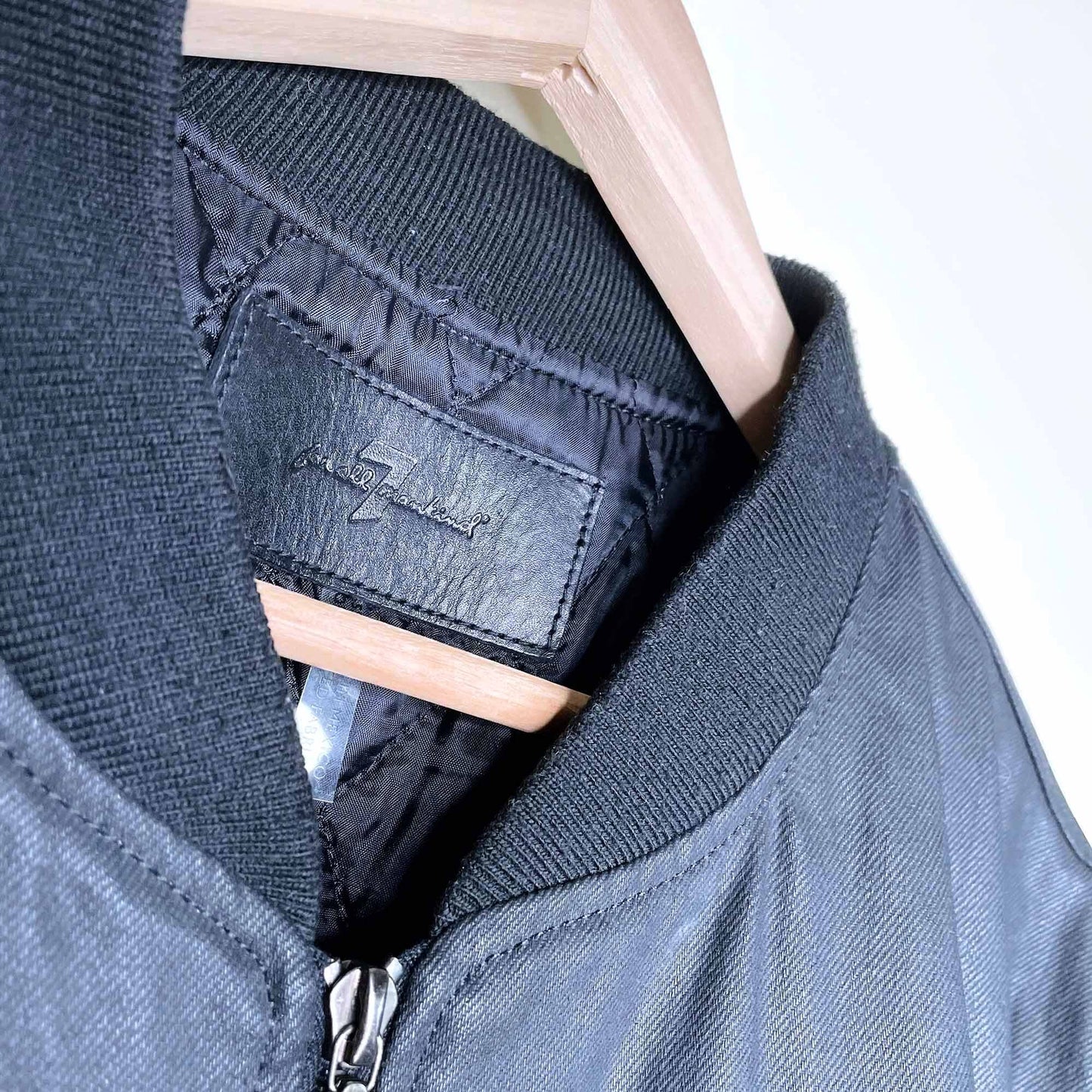 7 for all mankind quilted bomber jacket - size xl