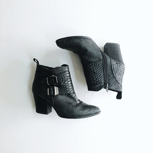 Élysess Anthropologie Snakeskin Booties with Buckles - size 38