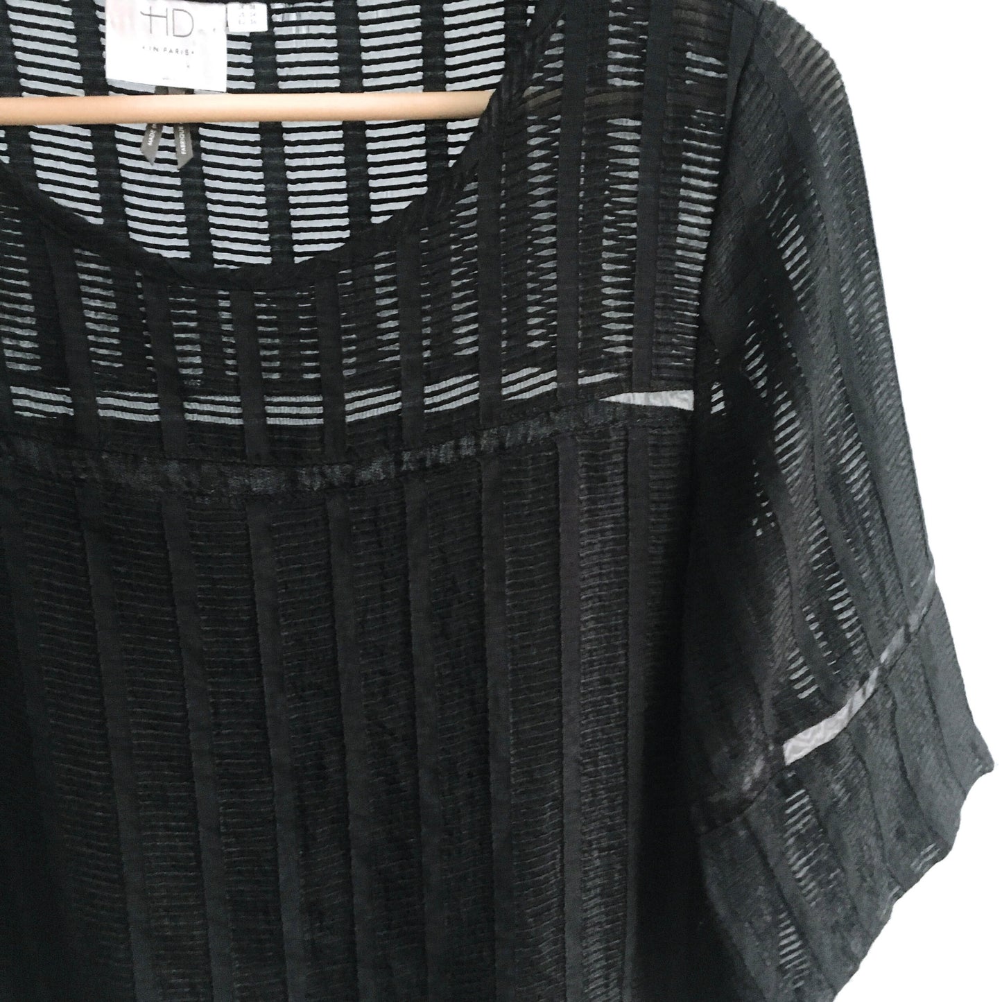 HD in Paris Tracery Tee - size 4