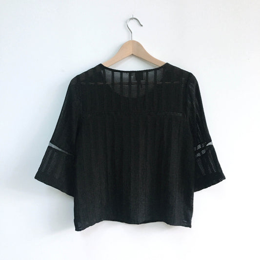 HD in Paris Tracery Tee - size 4