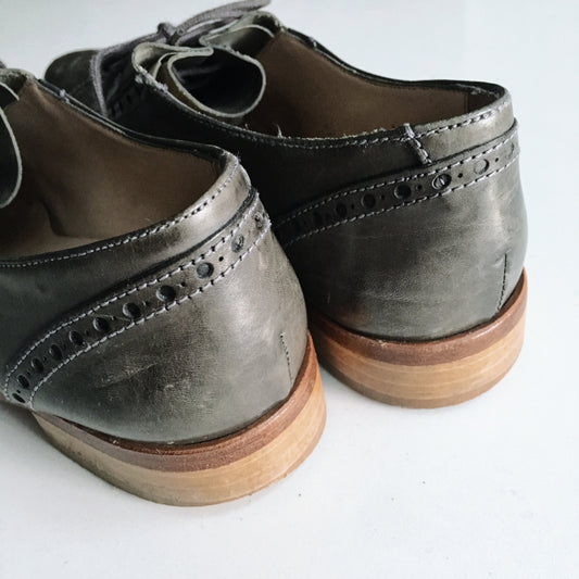 Pertini Classic Vintage Grey Leather Oxford - size 7