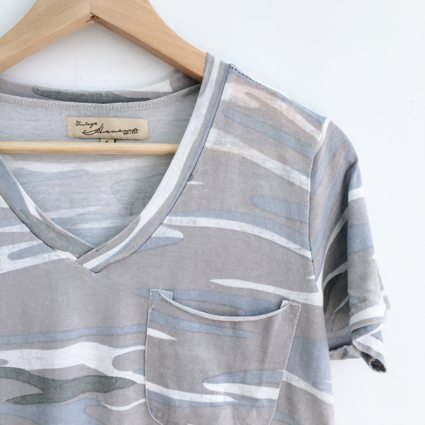 Vintage Havana Camo Pocket Tee - size Small