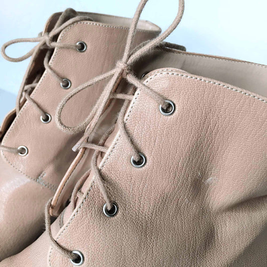 About Arianne Gabriel lace up boot in nude - size 37