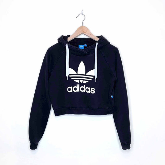 adidas big trefoil cropped black hoodie - size medium