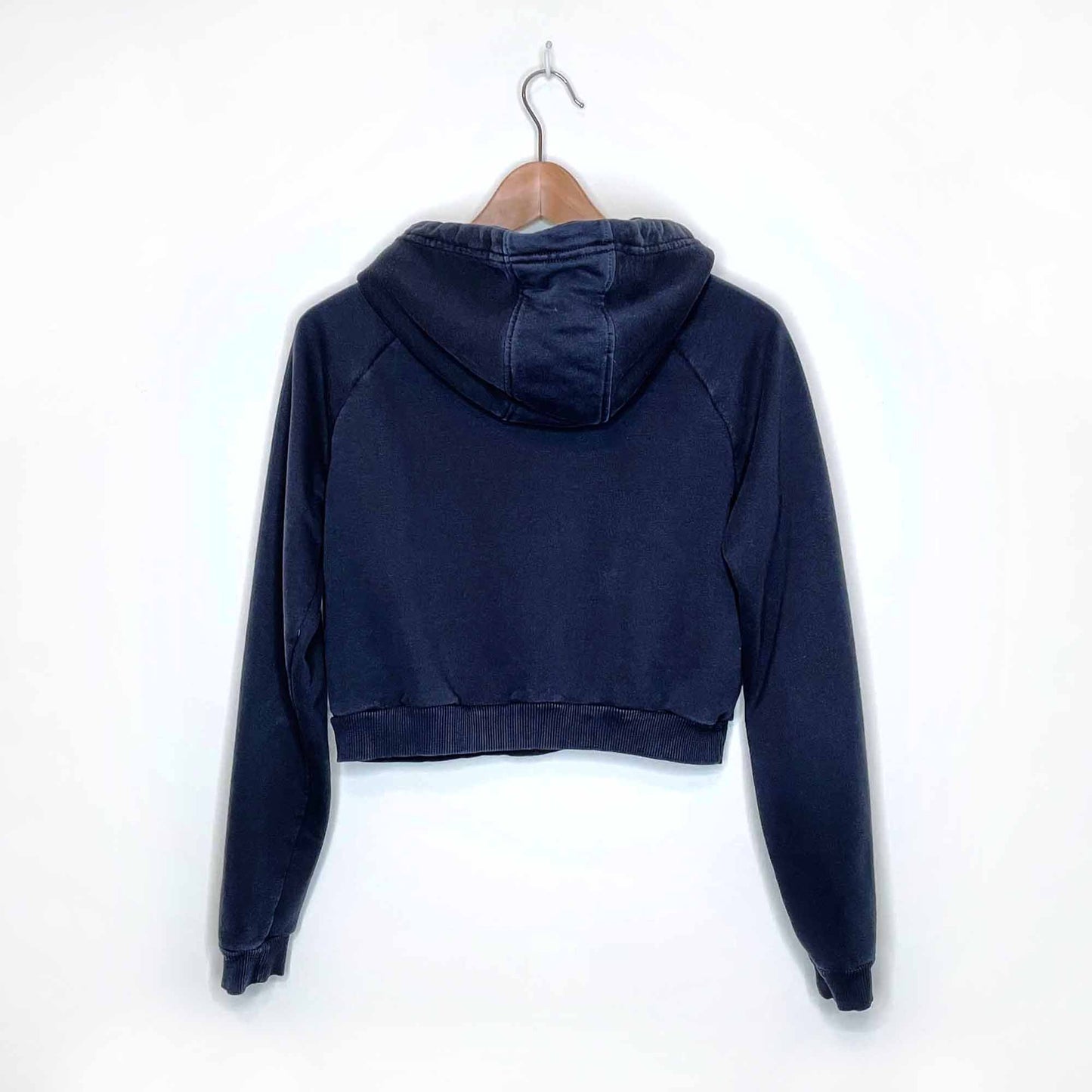 adidas big trefoil cropped black hoodie - size medium