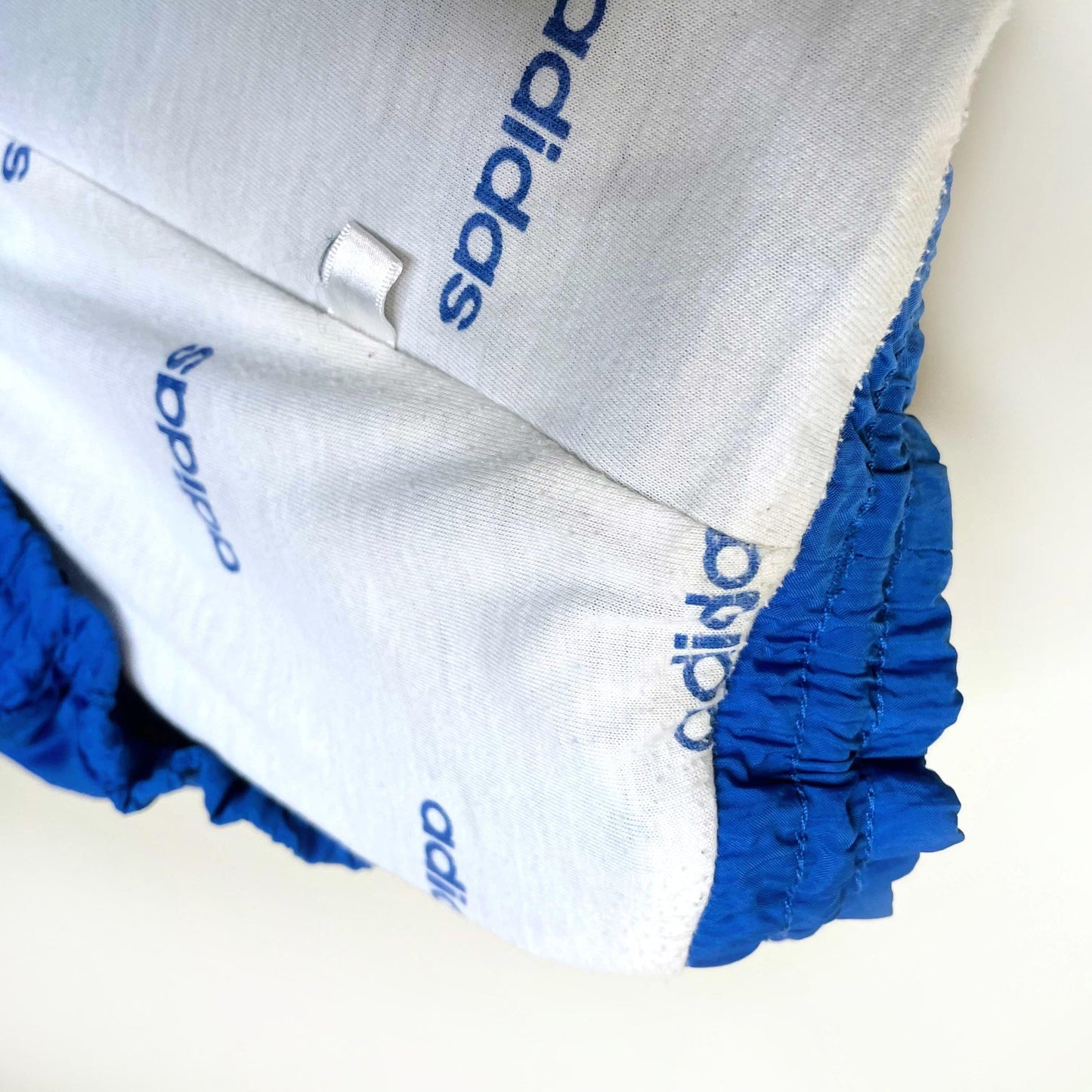 vintage 90's adidas lined track pants - size large