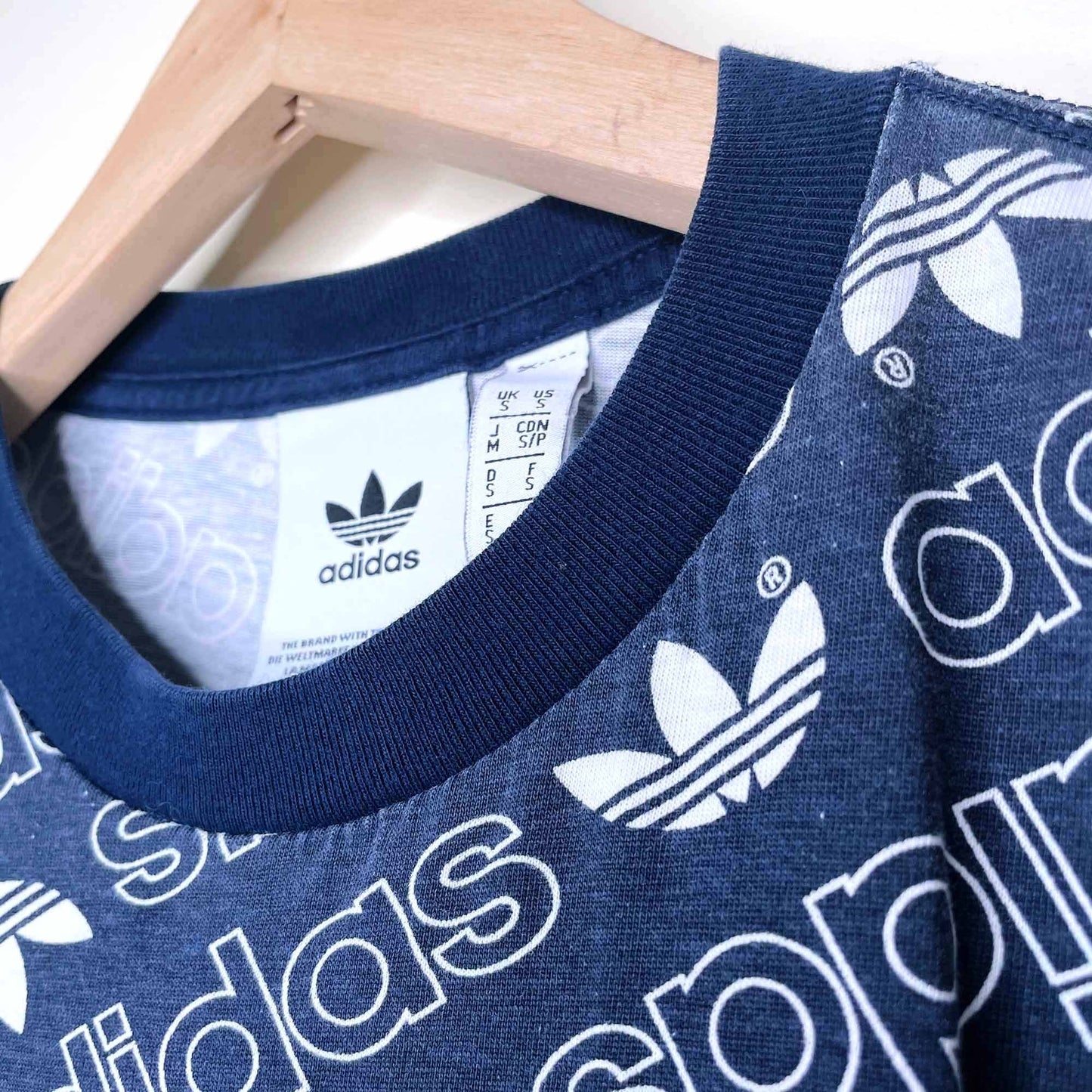 adidas trefoil logo step and repeat ringer tee - size small