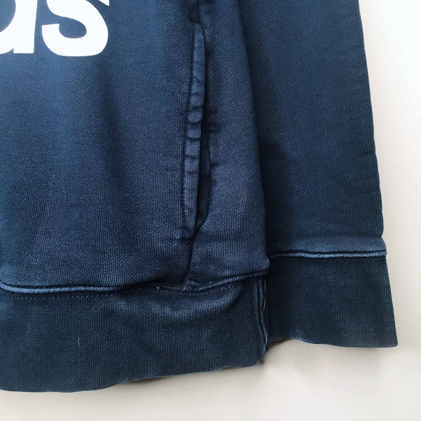 Adidas trefoil 100% cotton hoodie - size Medium