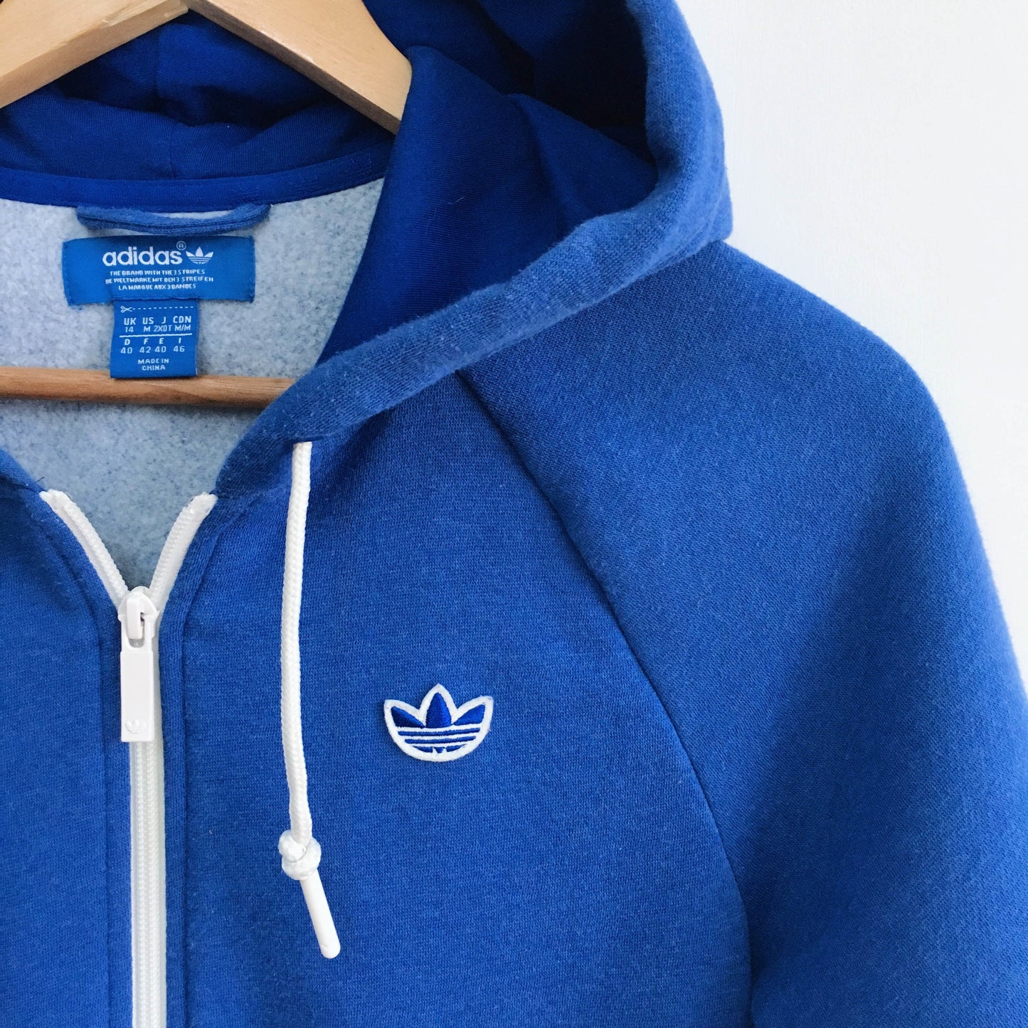 Adidas Hoodie with Outline Trefoil logo - size Medium