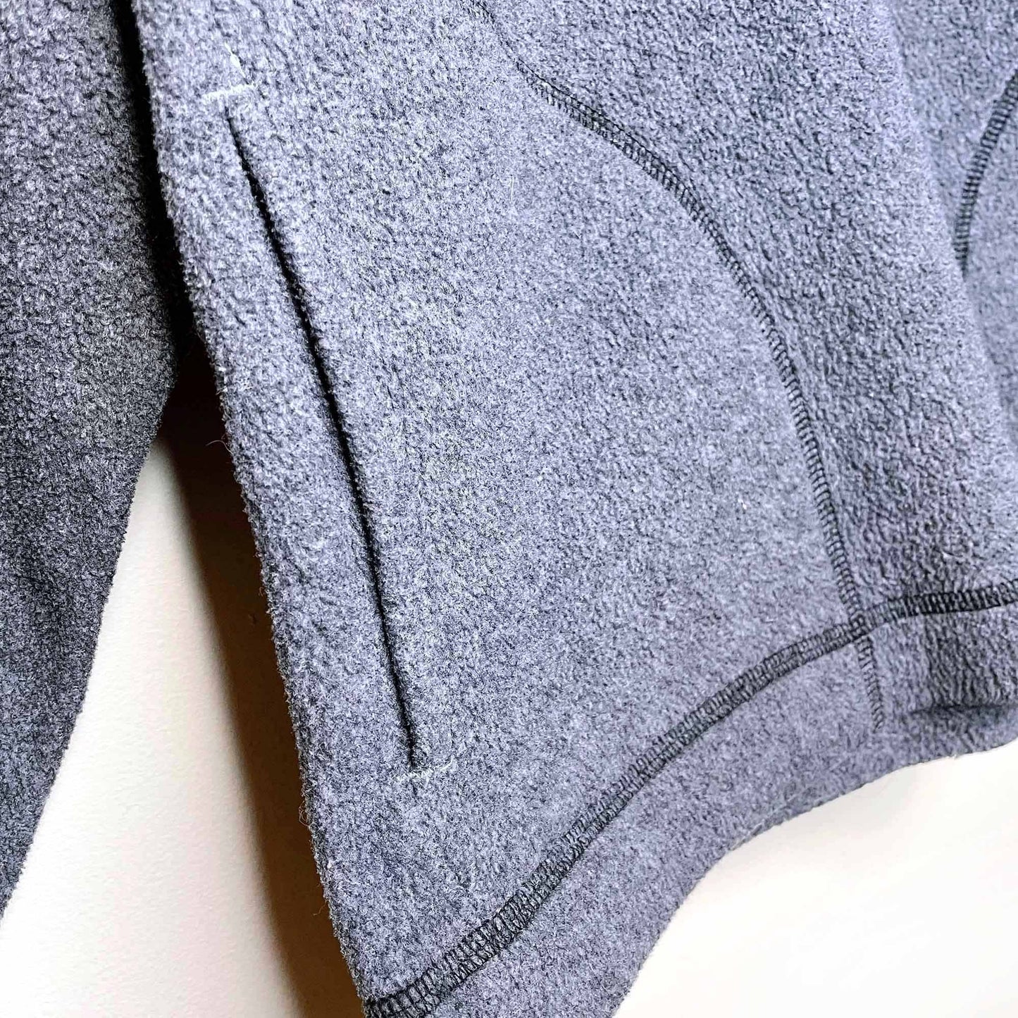 vintage adidas 1/4 zip fleece sweatshirt - size small
