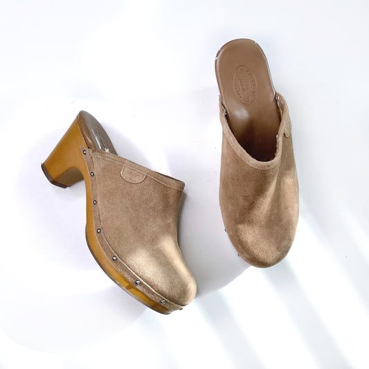 vintage american eagle tan suede wooden clogs - size 7
