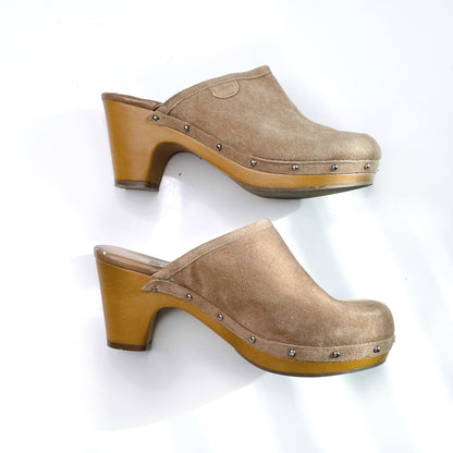 vintage american eagle tan suede wooden clogs - size 7