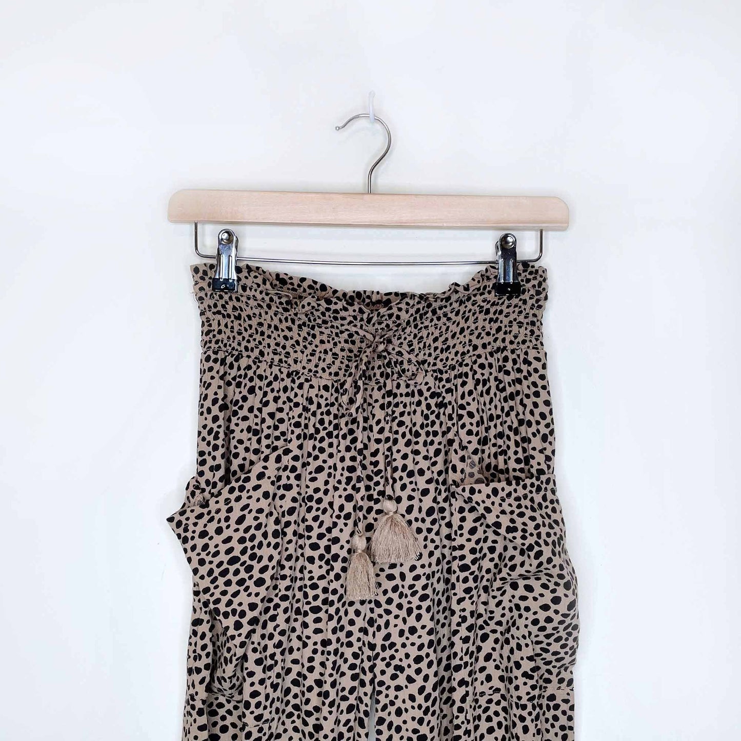 american eagle aerie high waist animal print jogger with ruched waistband - size small