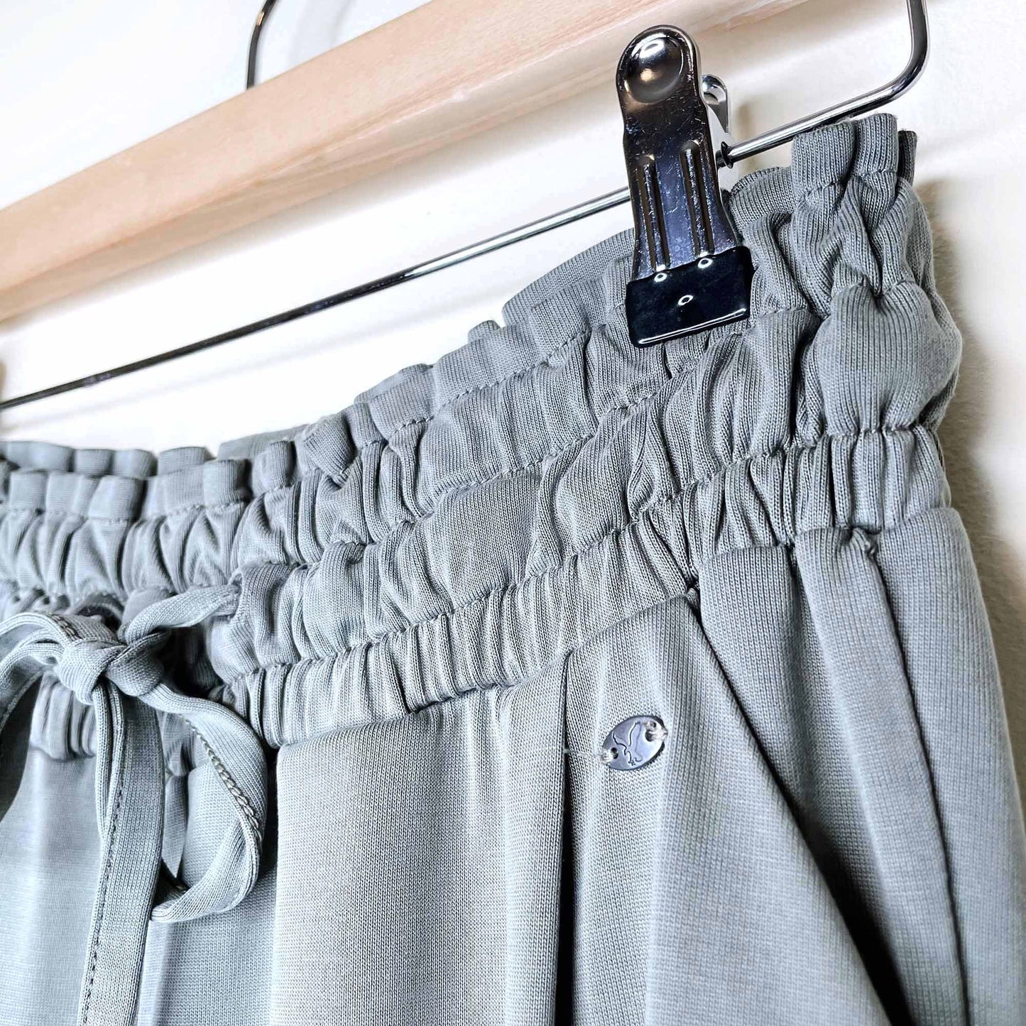 american eagle high rise soft modal ruched jogger - size xs