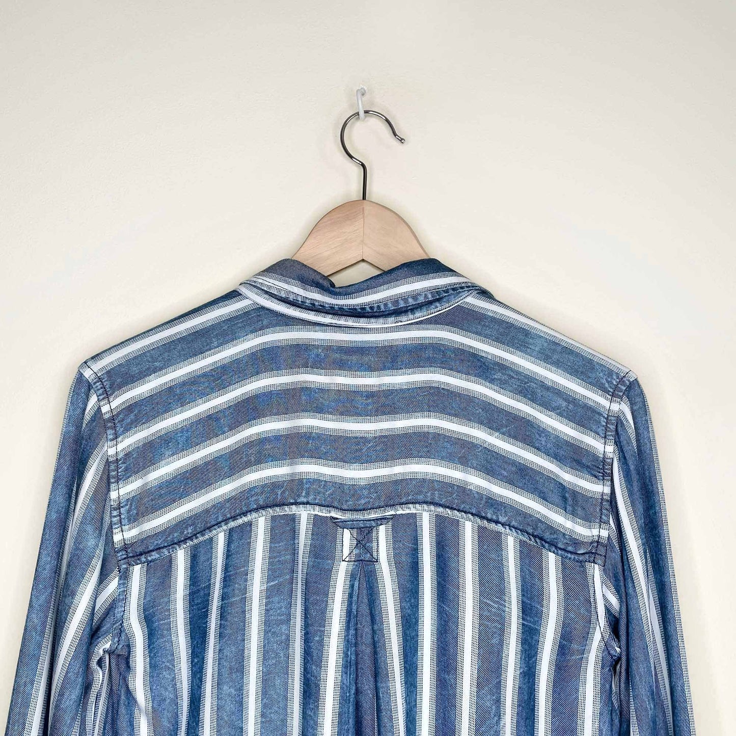 nwt american eagle striped chambray boyfriend fit button down - size xs