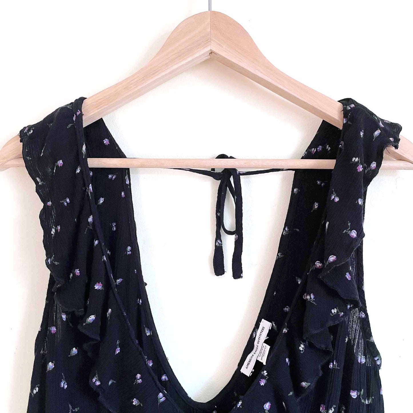 american eagle peplem v-neck ruffle tank top - size small