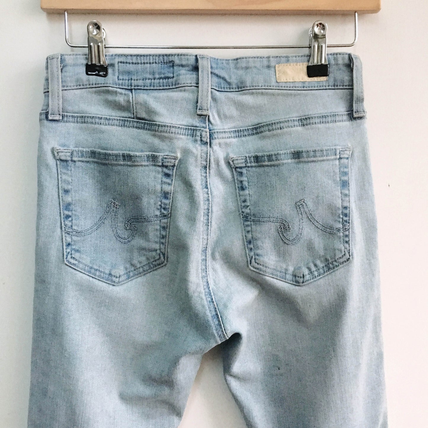 AG Farrah High-Rise Skinny - size 26