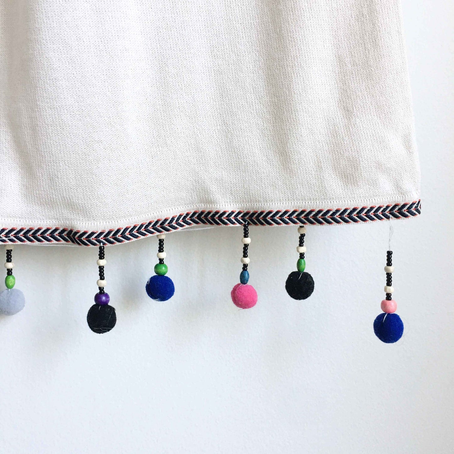 Aggél knitwear cropped pom pom pants - size Medium