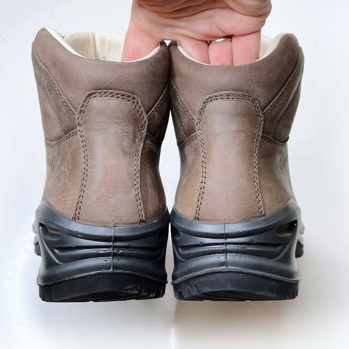 aku tribute II LTR brown leather hiking boots - size 6M / 9W