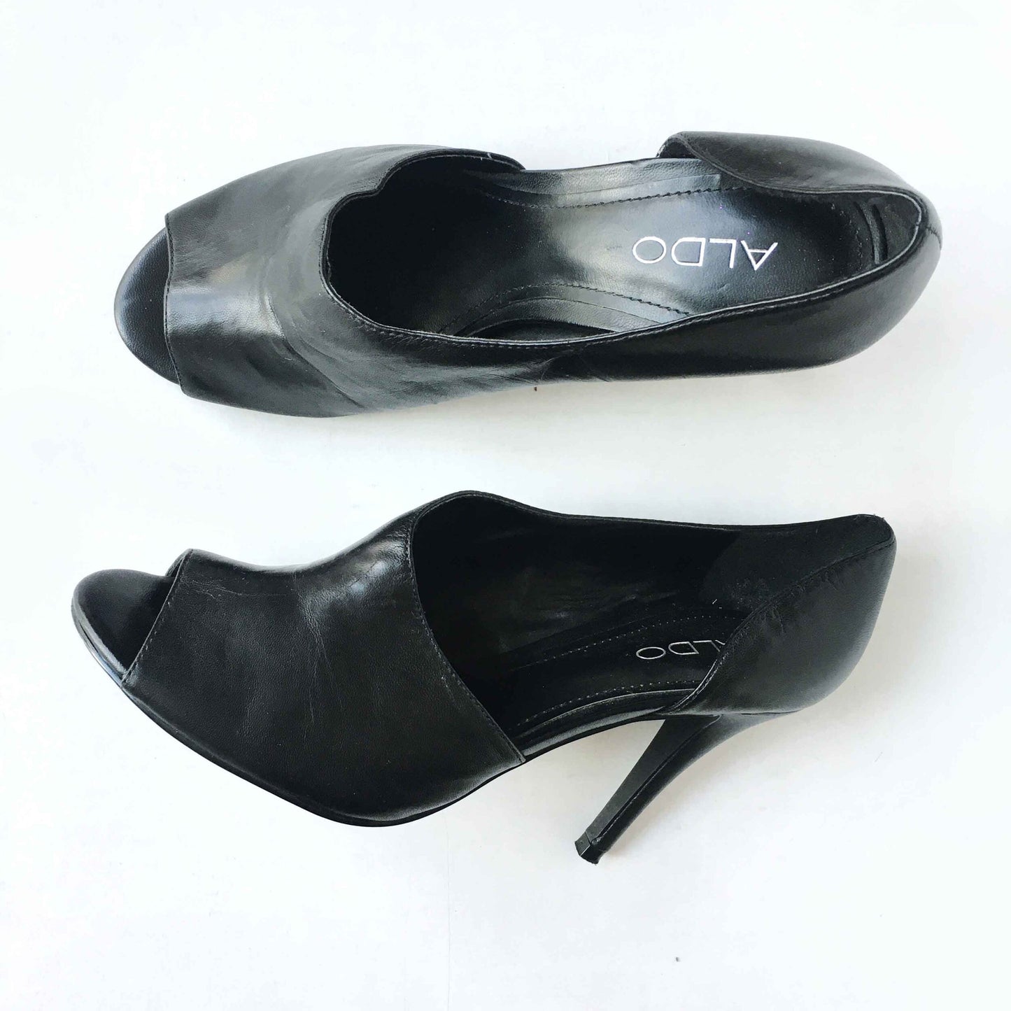 Aldo side cut out peep toe leather heel - size 39
