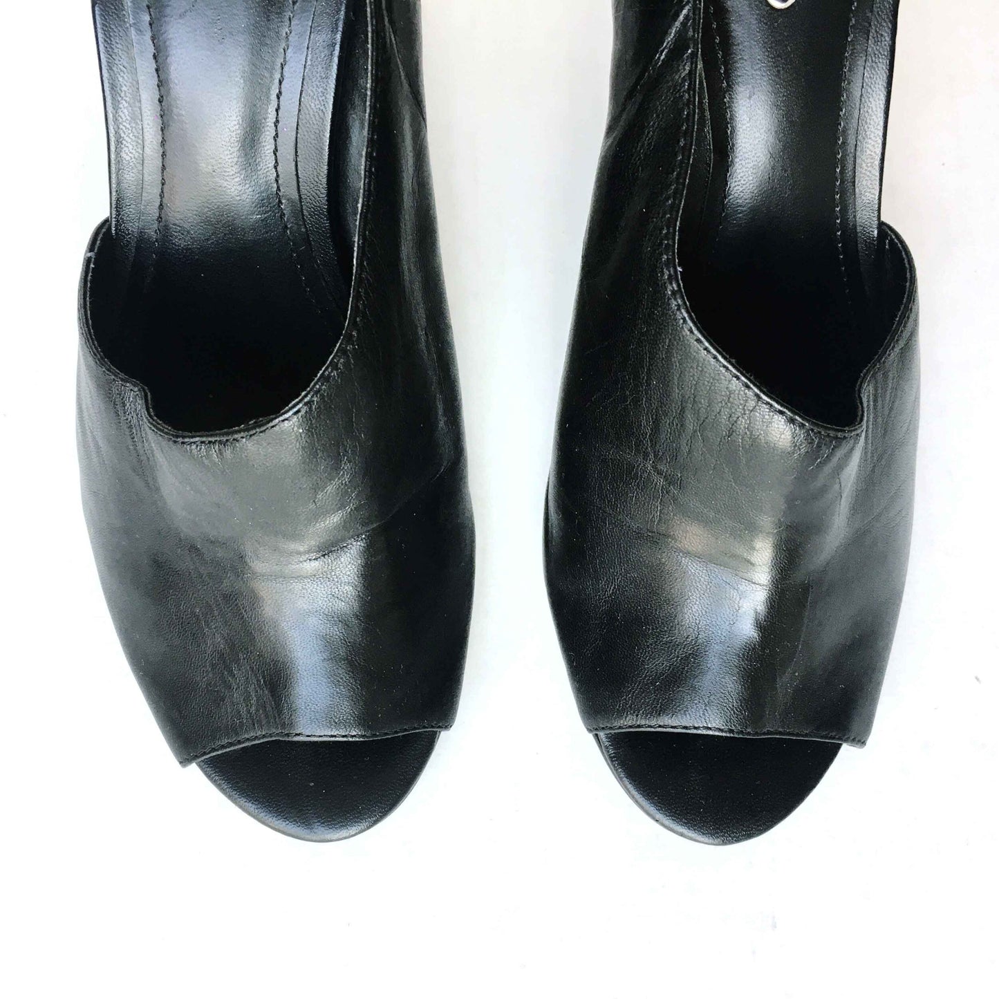 Aldo side cut out peep toe leather heel - size 39