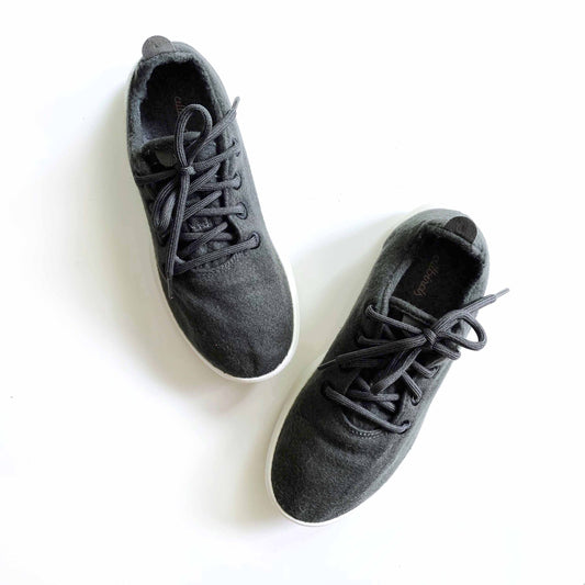 allbirds wool sneakers - size 9