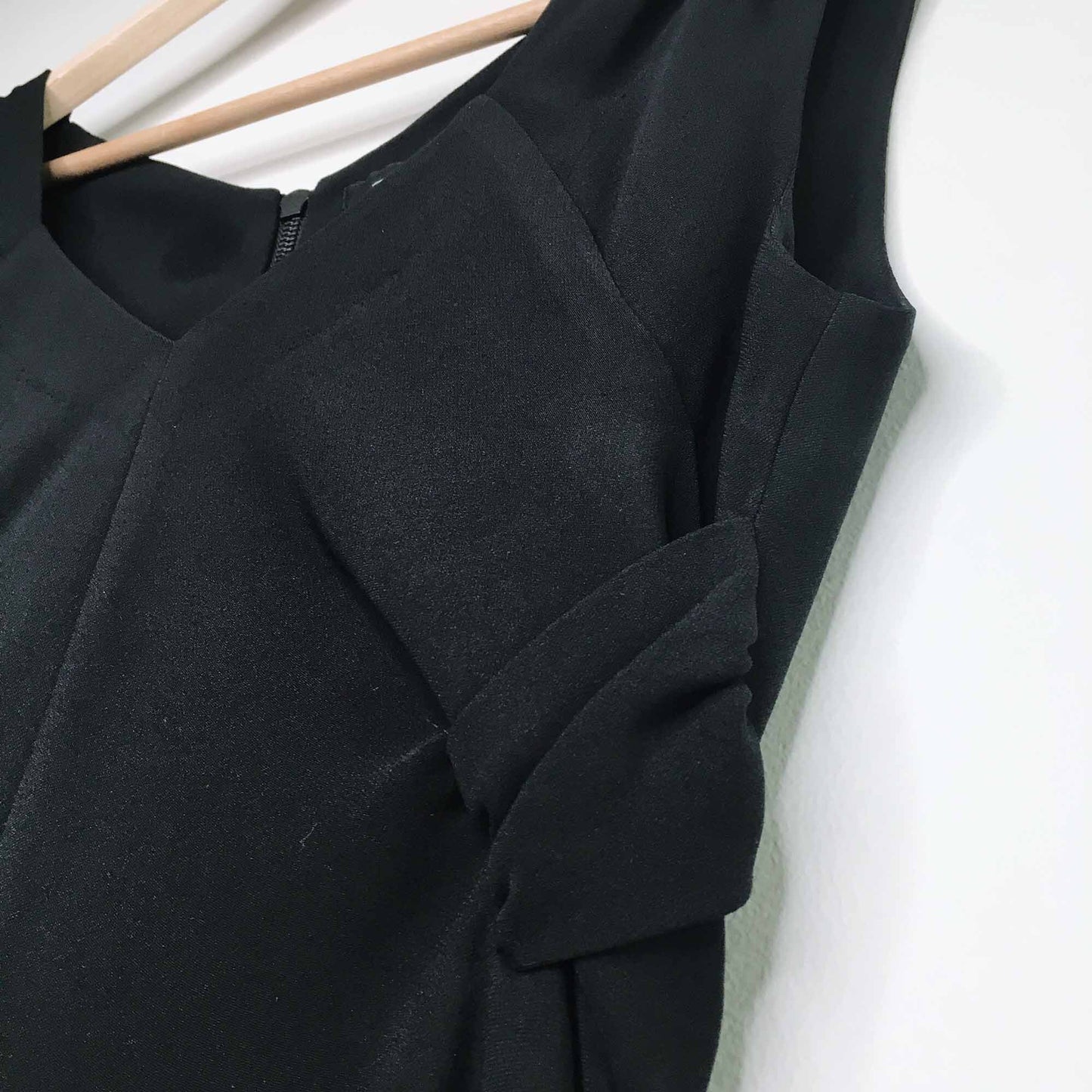 All Saints Ash v-neck wool Italian Cloth dress - size 8