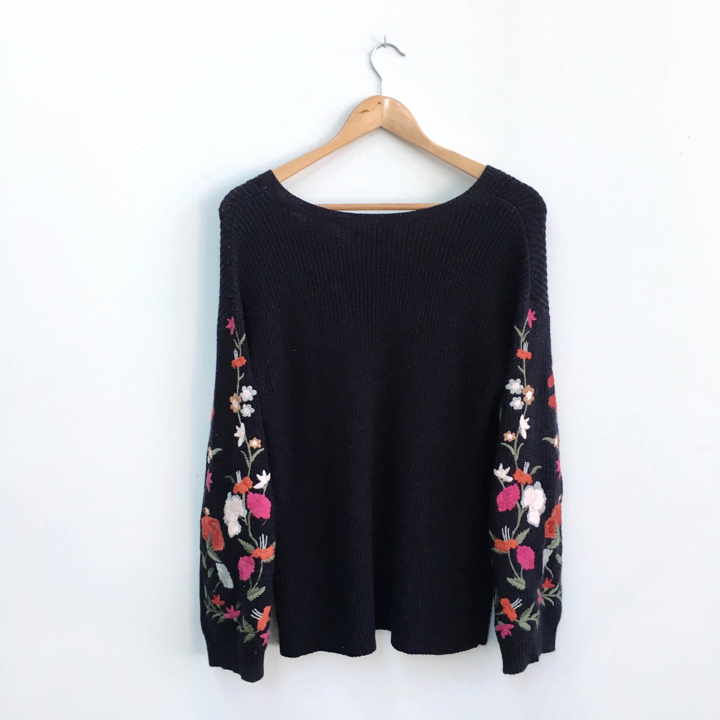 American Eagle Embroidered Sleeve Sweater - size Small