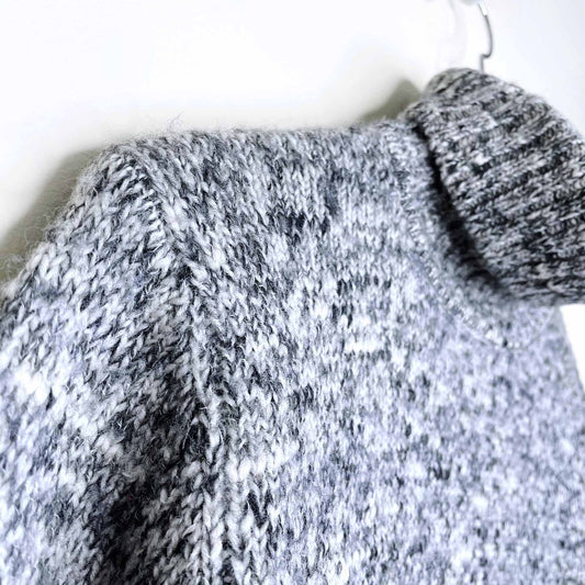 vintage ann taylor wool-blend heather turtleneck - size medium