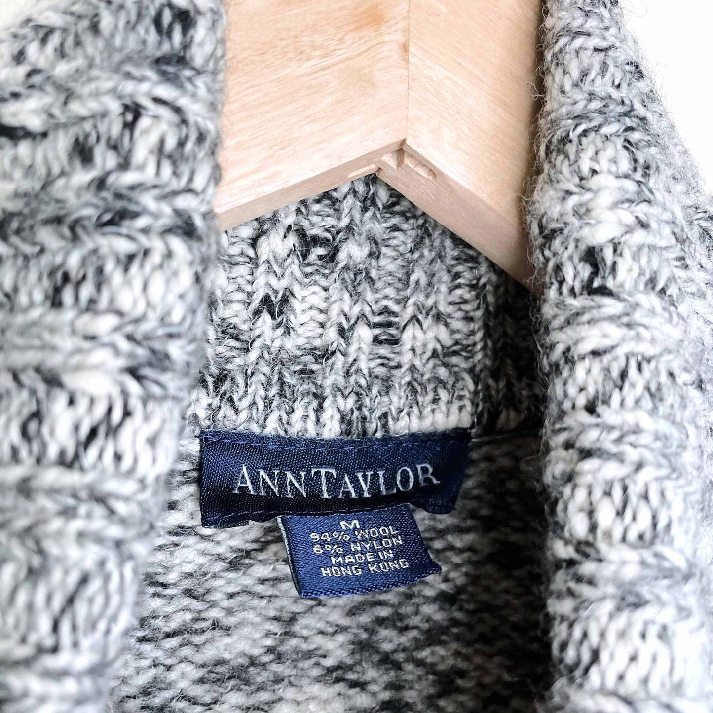 vintage ann taylor wool-blend heather turtleneck - size medium