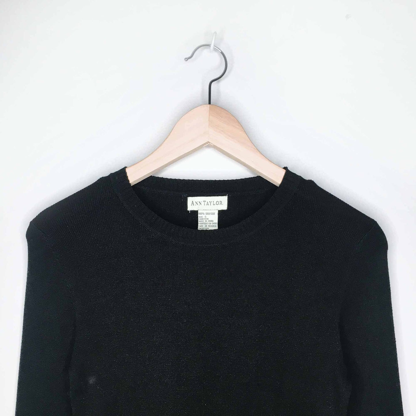 Vintage Ann Taylor 100% silk sweater - size Small