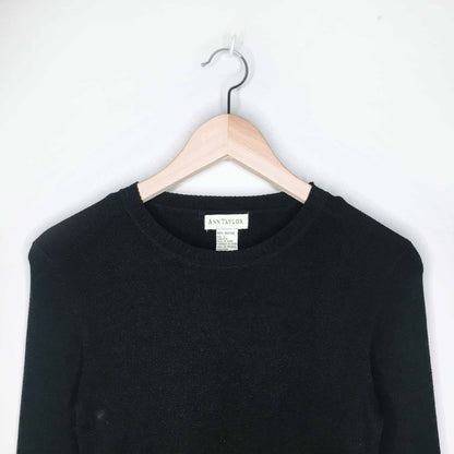 Vintage Ann Taylor 100% silk sweater - size Small