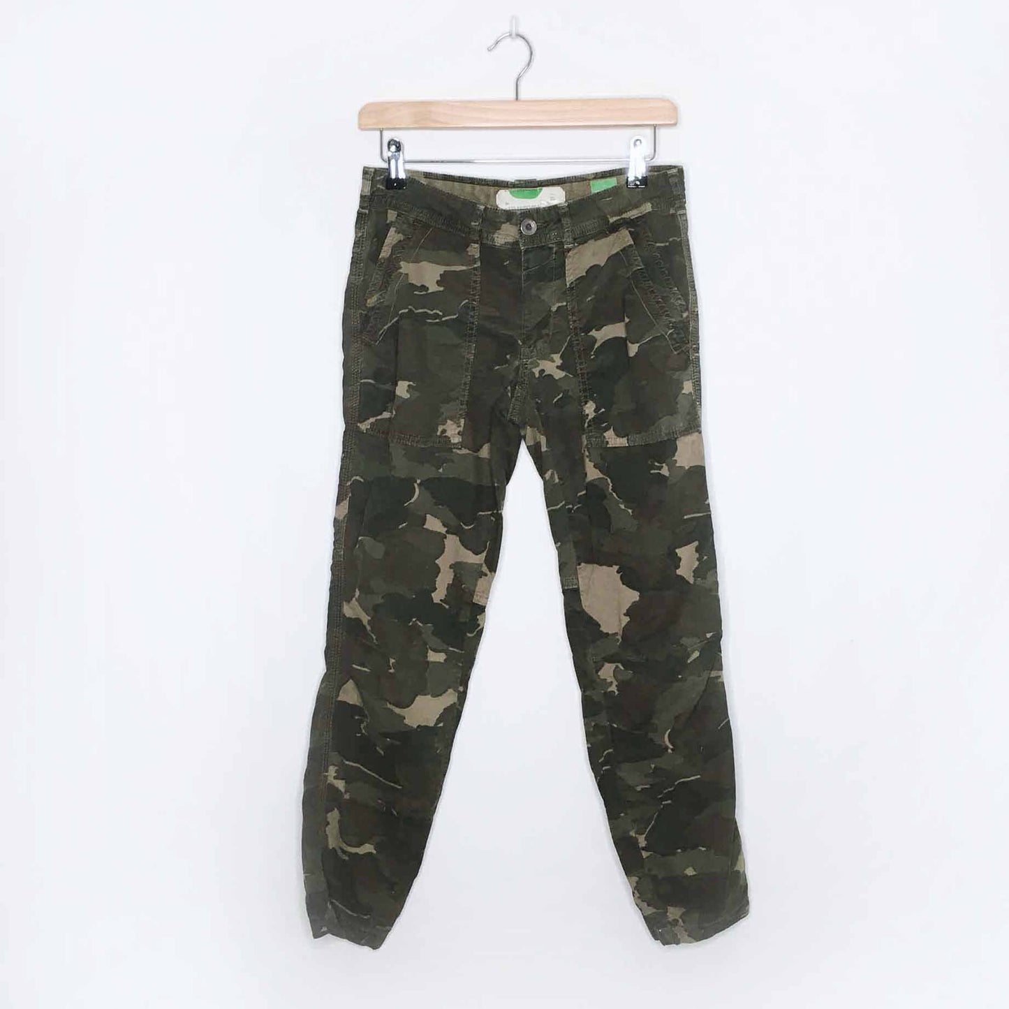 anthropologie camo wanderer utility pants - size 25